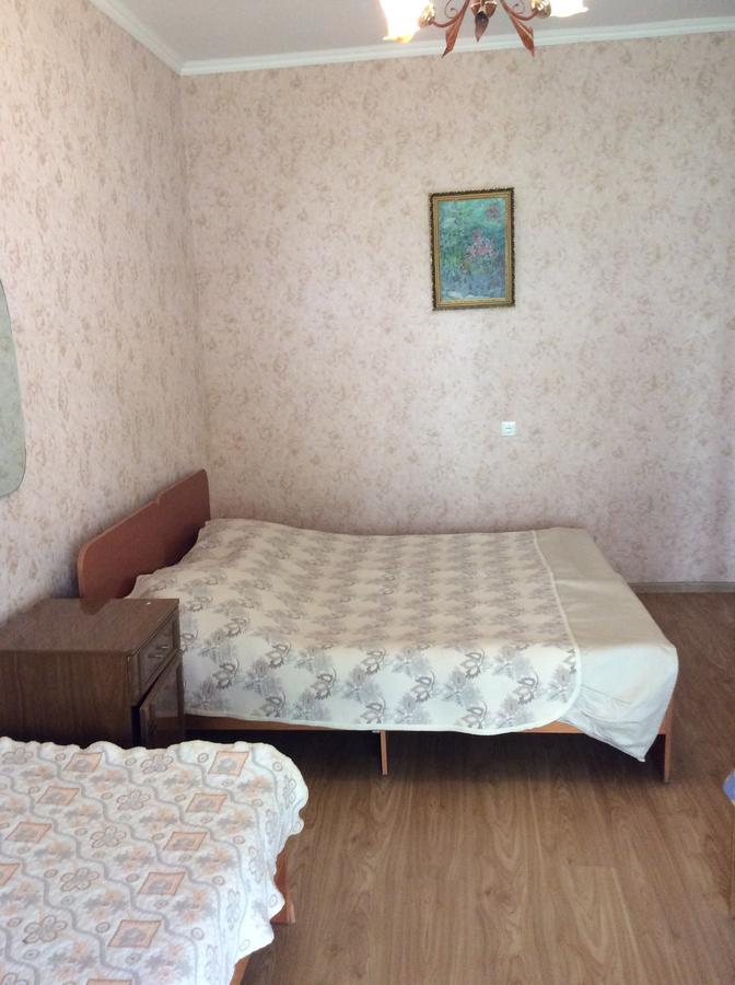 Guest House Dali Гагра Екстериор снимка