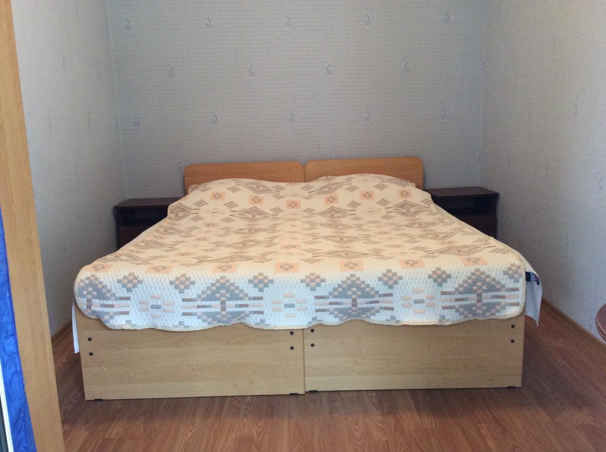 Guest House Dali Гагра Екстериор снимка