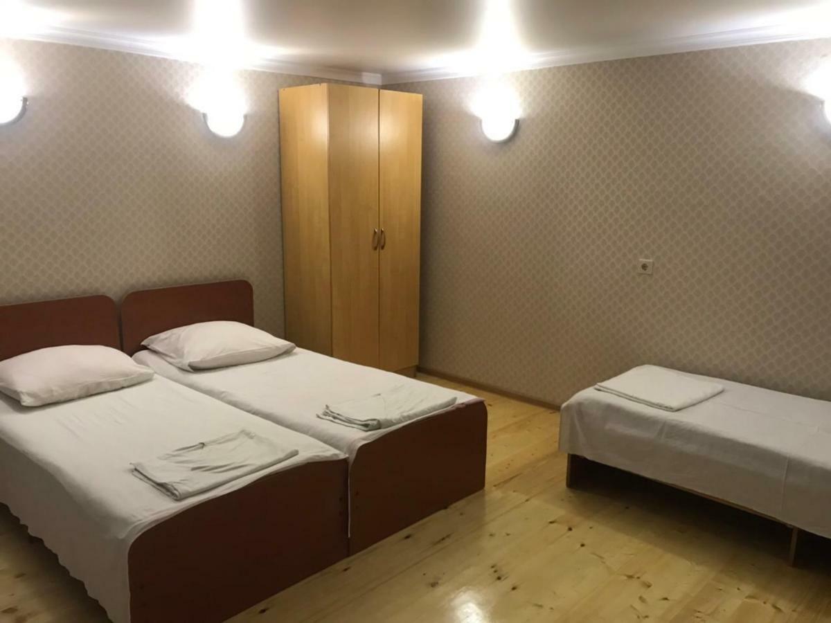 Guest House Dali Гагра Екстериор снимка